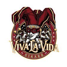 Viva La Vida Cigars-logotyp i rött, svart och guld med en maskerad figur i utsmyckad hatt – Cigarrshoppen