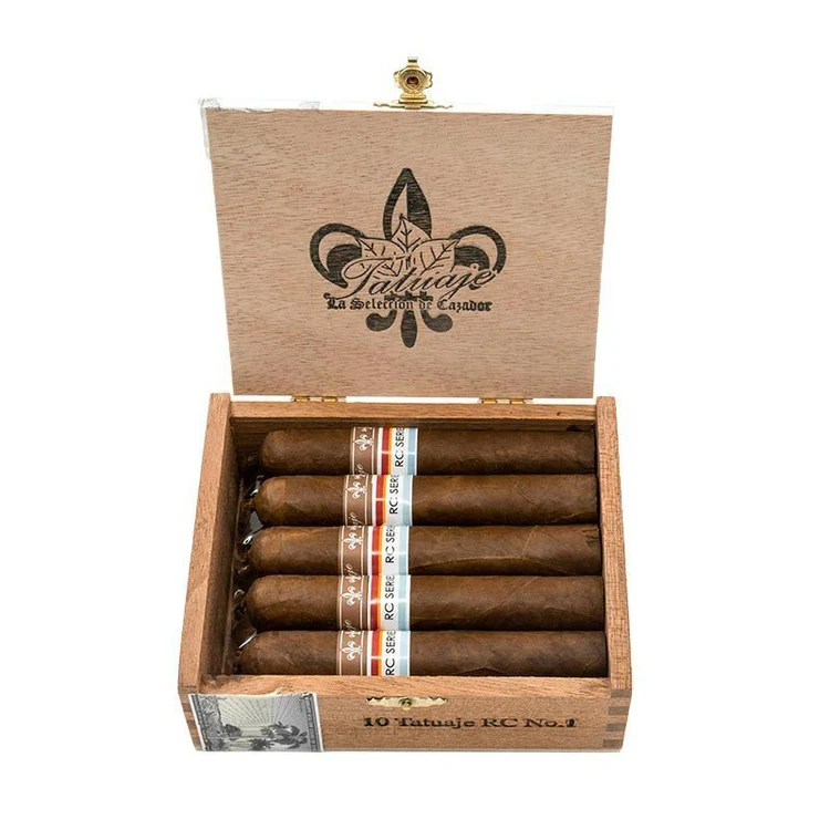 Tatuaje RC No. 1 – fyllig handgjord nicaraguansk premiumcigarr med kryddig och jordig karaktär – Cigarrshoppen
