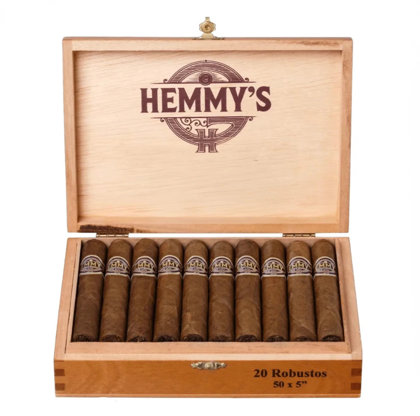 Hemmys Natural Robusto i öppen trälåda, mediumstarka cigarrer från Dominikanska republiken med toner av kaffe och kakao